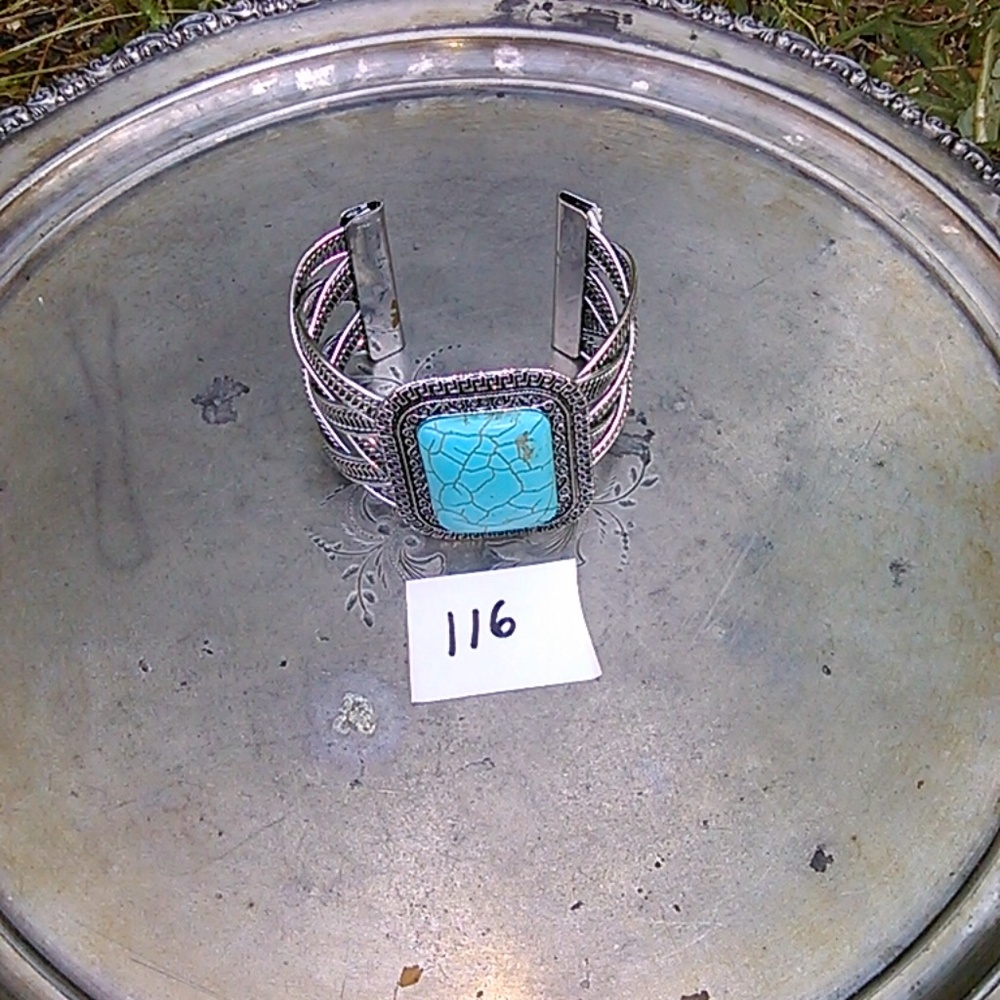 turquoise and silver braclet